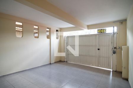 Casa à venda com 158m², 2 quartos e 2 vagasGaragem