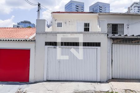 Casa à venda com 158m², 2 quartos e 2 vagasFachada