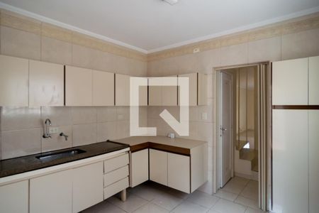 Casa à venda com 158m², 2 quartos e 2 vagasCozinha
