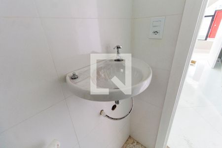 Apartamento para alugar com 36m², 2 quartos e sem vagaBanheiro 