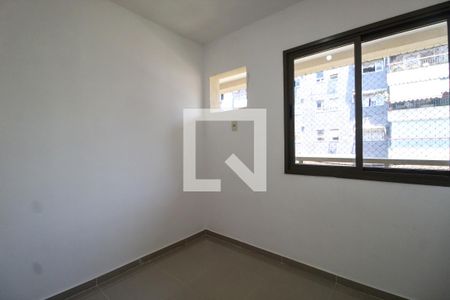 Quarto de apartamento para alugar com 2 quartos, 69m² em Anil, Rio de Janeiro