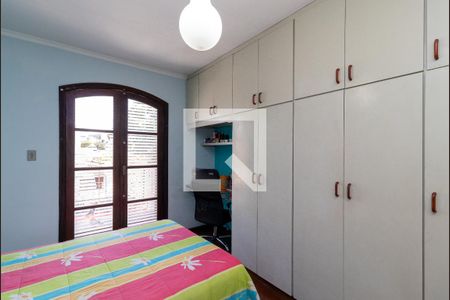 Casa à venda com 240m², 3 quartos e 4 vagasQuarto 2