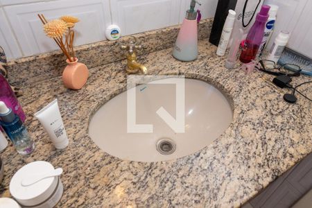 Casa à venda com 240m², 3 quartos e 4 vagasBanheiro 2