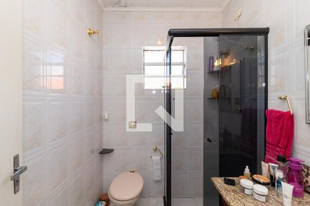 Casa à venda com 240m², 3 quartos e 4 vagasBanheiro 2