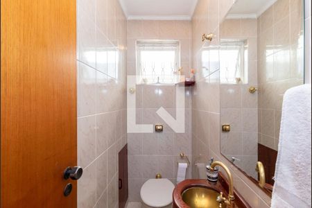 Casa à venda com 240m², 3 quartos e 4 vagasLavabo