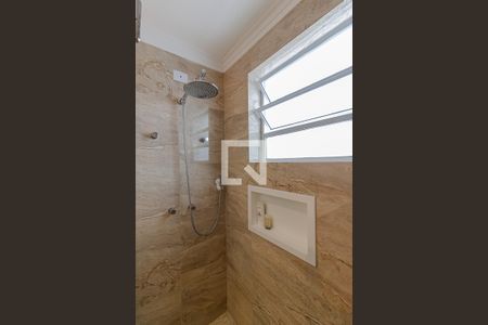 Casa à venda com 350m², 4 quartos e 3 vagasBanheiro da Suíte 1