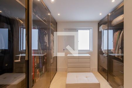 Casa à venda com 350m², 4 quartos e 3 vagasCloset da Suíte 4
