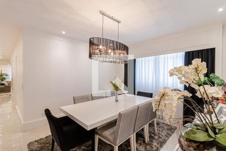 Casa à venda com 350m², 4 quartos e 3 vagasSala de Jantar 