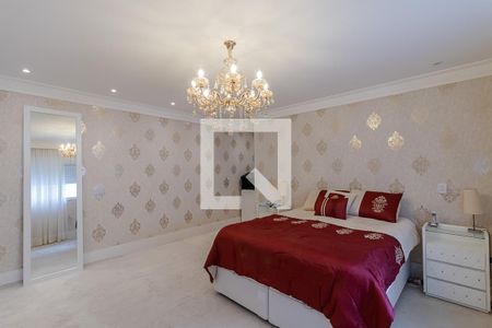 Casa à venda com 350m², 4 quartos e 3 vagasSuíte 4