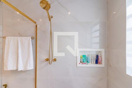 Casa à venda com 350m², 4 quartos e 3 vagasBanheiro da Suíte 4