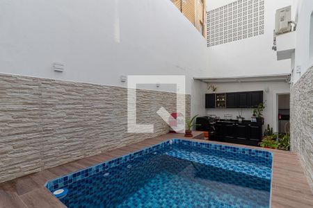 Casa à venda com 350m², 4 quartos e 3 vagasPiscina - Churrasqueira 