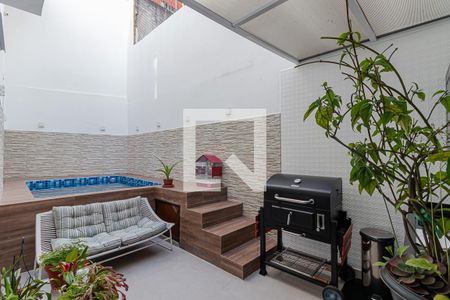 Casa à venda com 350m², 4 quartos e 3 vagasPiscina - Churrasqueira 