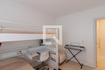 Casa à venda com 350m², 4 quartos e 3 vagasSuíte 1