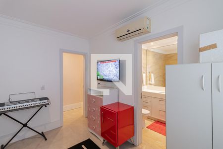 Casa à venda com 350m², 4 quartos e 3 vagasSuíte 1