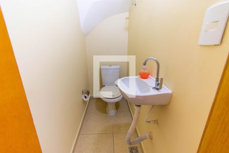 Casa à venda com 135m², 3 quartos e 3 vagas Casa à venda com 135m², 3 quartos e 3 vagasLavabo