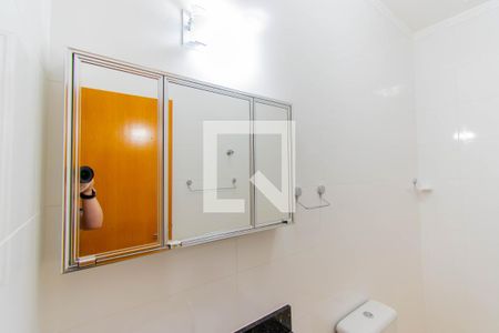 Casa à venda com 135m², 3 quartos e 3 vagas Casa à venda com 135m², 3 quartos e 3 vagasBanheiro do Corredor