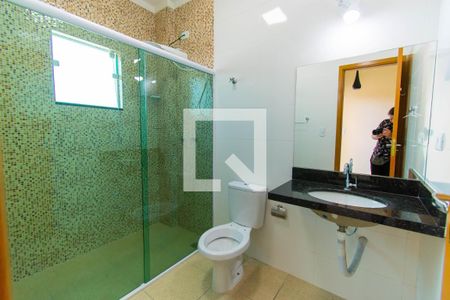 Casa à venda com 135m², 3 quartos e 3 vagas Casa à venda com 135m², 3 quartos e 3 vagasBanheiro da Suíte 2