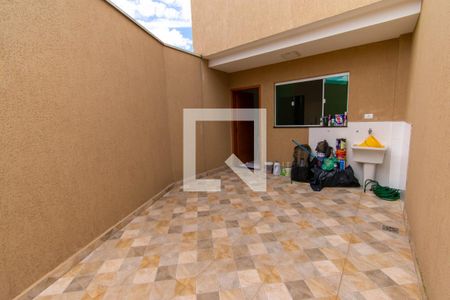 Casa à venda com 135m², 3 quartos e 3 vagas Casa à venda com 135m², 3 quartos e 3 vagasQuintal