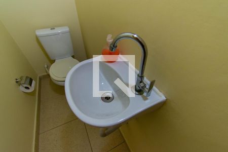 Casa à venda com 135m², 3 quartos e 3 vagas Casa à venda com 135m², 3 quartos e 3 vagasLavabo