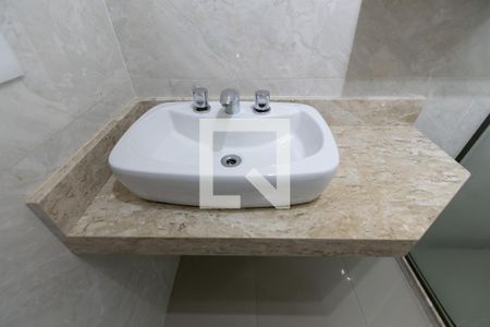 Apartamento para alugar com 70m², 3 quartos e 1 vagaDetalhe banheiro