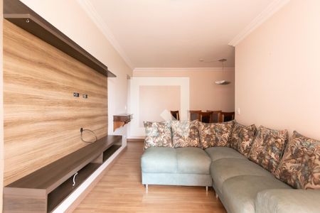 Sala de apartamento para alugar com 3 quartos, 70m² em Itaquera, São Paulo