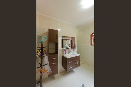 Casa à venda com 250m², 6 quartos e 1 vaga Casa à venda com 250m², 6 quartos e 1 vagaCasa 1 Banheiro Suíte 1