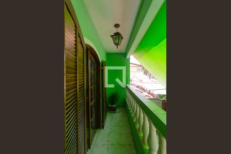 Casa à venda com 250m², 6 quartos e 1 vaga Casa à venda com 250m², 6 quartos e 1 vagaCasa 1 Sacada Suíte 1