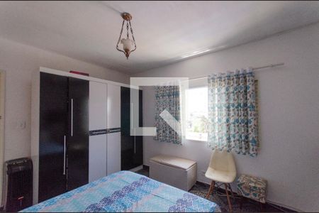 Casa à venda com 250m², 6 quartos e 1 vaga Casa à venda com 250m², 6 quartos e 1 vagaCasa 2 Quarto 3