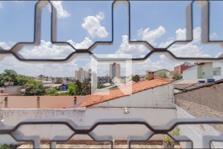 Casa à venda com 250m², 6 quartos e 1 vaga Casa à venda com 250m², 6 quartos e 1 vagaCasa 2 Vista Quarto 3