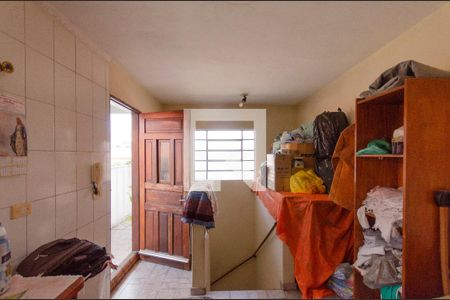 Casa à venda com 250m², 6 quartos e 1 vaga Casa à venda com 250m², 6 quartos e 1 vagaCasa 1 Área de Serviço