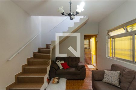 Casa à venda com 250m², 6 quartos e 1 vaga Casa à venda com 250m², 6 quartos e 1 vagaCasa 2 Sala