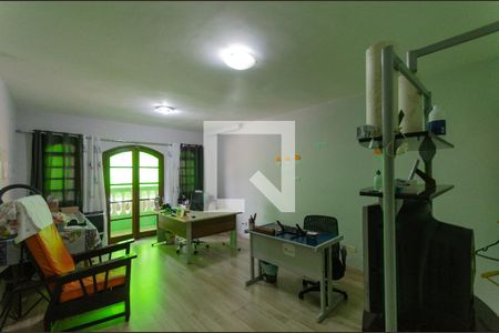 Casa à venda com 250m², 6 quartos e 1 vaga Casa à venda com 250m², 6 quartos e 1 vagaCasa 1 Suíte 1