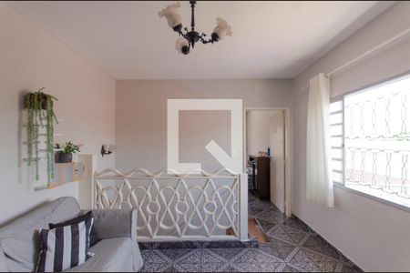 Casa à venda com 250m², 6 quartos e 1 vaga Casa à venda com 250m², 6 quartos e 1 vagaCasa 2 Quarto Reversível