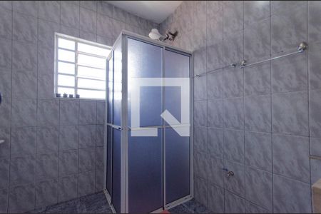 Casa à venda com 250m², 6 quartos e 1 vaga Casa à venda com 250m², 6 quartos e 1 vagaCasa 2 Banheiro