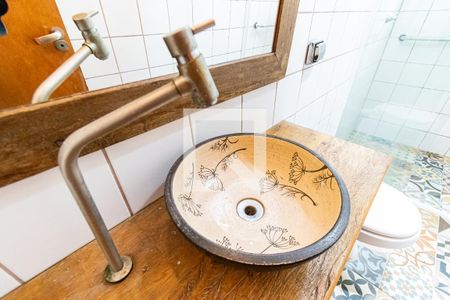 Banheiro de apartamento para alugar com 2 quartos, 54m² em Vila Paulista, São Paulo