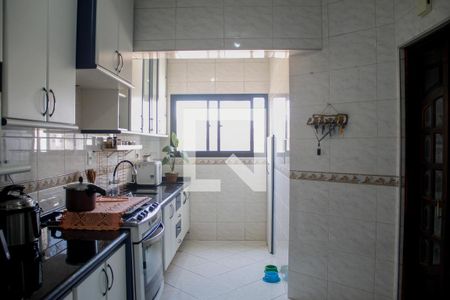 Apartamento à venda com 196m², 4 quartos e 3 vagasCozinha