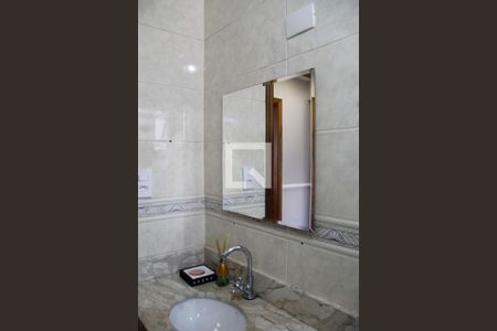 Apartamento à venda com 196m², 4 quartos e 3 vagasBanheiro Social