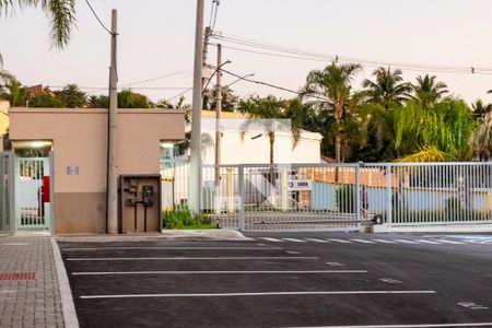 Apartamento para alugar com 42m², 2 quartos e 1 vagaFachada e portaria