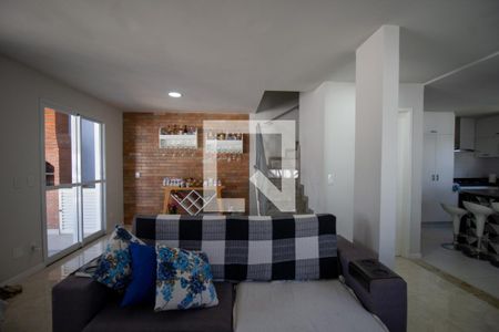 Sala de casa de condomínio à venda com 3 quartos, 180m² em Vargem Pequena, Rio de Janeiro