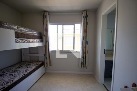 Casa de condomínio à venda com 180m², 3 quartos e 2 vagas Casa de condomínio à venda com 180m², 3 quartos e 2 vagasSuíte 3