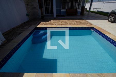 Casa de condomínio à venda com 180m², 3 quartos e 2 vagas Casa de condomínio à venda com 180m², 3 quartos e 2 vagasPiscina