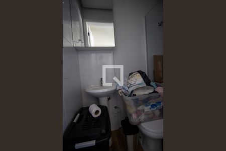 Casa de condomínio à venda com 180m², 3 quartos e 2 vagas Casa de condomínio à venda com 180m², 3 quartos e 2 vagasBanheiro de Serviço