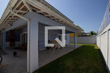 Casa de condomínio à venda com 180m², 3 quartos e 2 vagas Casa de condomínio à venda com 180m², 3 quartos e 2 vagasQuintal