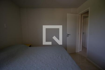 Casa de condomínio à venda com 180m², 3 quartos e 2 vagas Casa de condomínio à venda com 180m², 3 quartos e 2 vagasSuíte 2