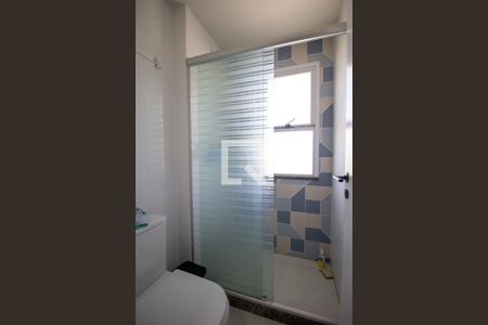 Casa de condomínio à venda com 180m², 3 quartos e 2 vagas Casa de condomínio à venda com 180m², 3 quartos e 2 vagasBanheiro da Suíte 2 e 3