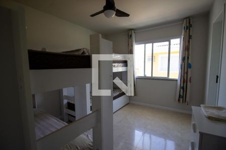 Casa de condomínio à venda com 180m², 3 quartos e 2 vagas Casa de condomínio à venda com 180m², 3 quartos e 2 vagasSuíte 3