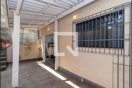 Casa à venda com 200m², 3 quartos e 2 vagasQuintal