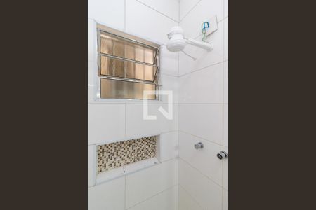 Casa à venda com 200m², 3 quartos e 2 vagasBanheiro 2