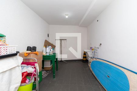 Casa à venda com 200m², 3 quartos e 2 vagasÁrea de Serviço