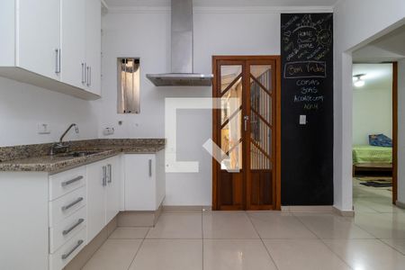 Casa à venda com 200m², 3 quartos e 2 vagasCozinha